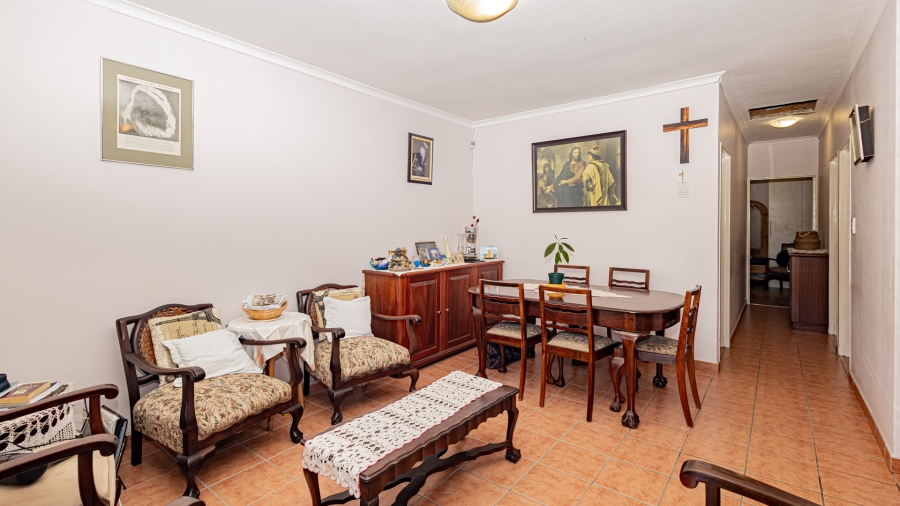 3 Bedroom Property for Sale in Loucharmante Western Cape